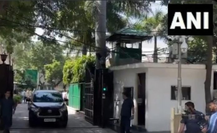 अरविंद केजरीवाल यांनी अधिकृत घर सोडले, या आप नेत्याच्या बंगल्यात स्थलांतरित
